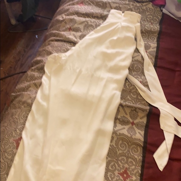 White pants - Picture 2 of 2